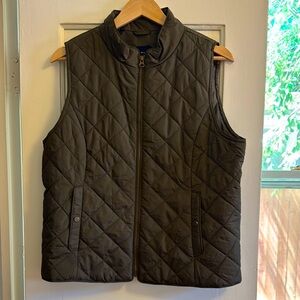 Gap women’s olive green quilted vest